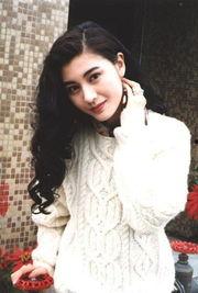 李嘉欣往期爆料新闻最新,昔日豪门恩怨，她如何走出阴影？