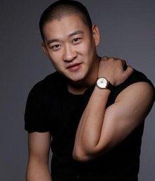 娱乐圈吃瓜许巍是谁,揭秘“吃瓜群众”热议的许巍之谜